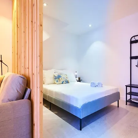 Apartment Altido Stylish Studio For Great Holidays In